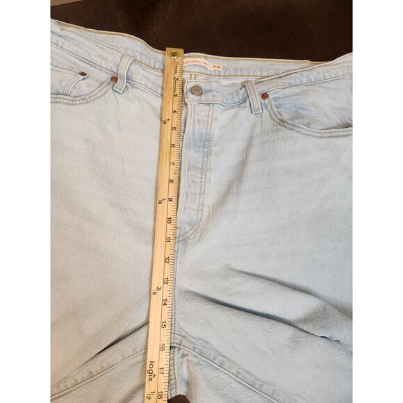 Levi's Women's Light Wash Button Fly Distressed Ribcage Straight Ankle Jeans 20W - Picture 8 of 9